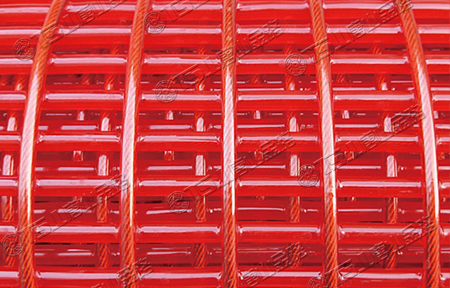 篩分設(shè)備選用聚氨酯篩網(wǎng)，高耐磨、壽命長