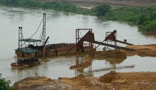 杜絕非法采砂，機(jī)制砂生產(chǎn)才是長久之道！